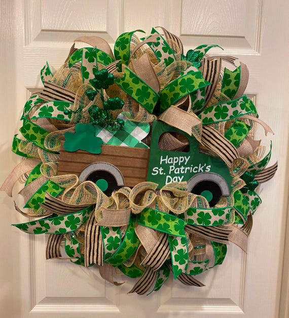 St Patrick's Day Wreath, Shamrock Wreath, Vintage Truck Wreath