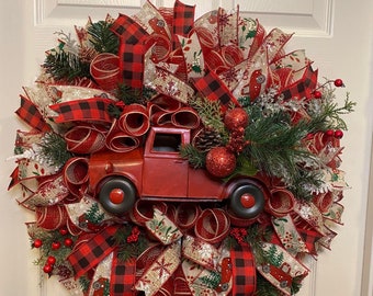 Christmas Wreath, Vintage Truck Wreath, Pine Wreath, Rustic Wreath, Burlap Wreath, Holiday Wreath