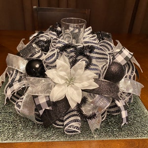 Christmas Centerpiece, Holiday Centerpiece, Buffalo Check Centerpiece, Black and White Centerpiece,  Table Decor, Small Christmas Wreath