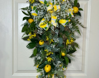 Lemon Wreath, Teardrop Wreath, Lemon Teardrop Swag, Floral Wreath, Front Door Wreath, Summer Wreath, Spring Wreath, Everyday Wreath