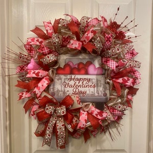 Valentine’s Day Wreath, Vintage Truck Wreath, Heart Wreath, Happy Valentines Day Wreath, Red and Pink Valentine’s Day Wreath