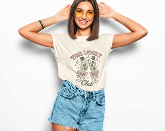 Lucky Club Shamrock Champagne Glasses Tee – St. Patrick’s Day Party Shirt