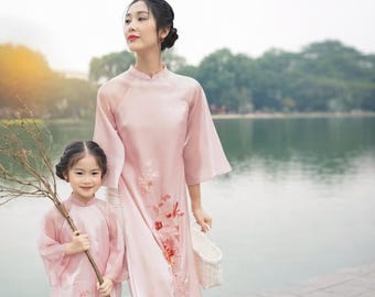 Pastel Pink Vietnamese Ao Dai Set – Modern Family and Couple Outfit, Four Panel Organza Tunic with Silk Lining