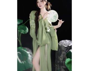 Sét Áo Choàng Kèm Châm Cài Tóc – Elegant Robe and Hairpin Set for Photoshoot