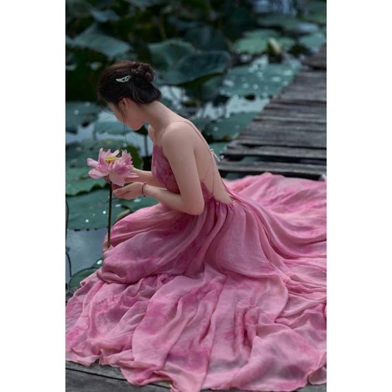 Ym Hng Loang Ngh Thut Pink Ombre Vietnamese Ym Dress for Lotus Photoshoot - Etsy Israel Ym Hng Loang Ngh Thut Pink Ombre Vietnamese Ym Dress for Lotus Photoshoot - Etsy Israel