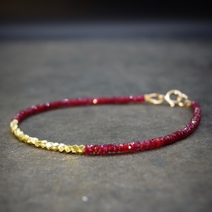 14K robijnrode armband | 2,5 mm | Zwaar goud | Geboortesteen juli
