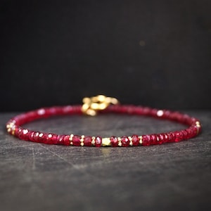 14 kt massief goud: robijnkralenarmband | 2,5-3 mm| Echte natuurlijke robijn| Fijne sieraden| Kokoro
