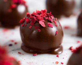 Raspberry Chocolate Truffles Recipe – Easy Digital Download (PDF)
