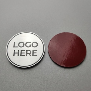 Custom Round Car Badge | Silver Wheel Center Cap Emblem | Personalized Fender & B-Pillar Decal | 3D Trunk Sticker