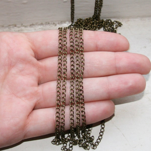 Antique Brass Chain (2.7x 1.7mm) 3 meters 9.90 feet S 40 079