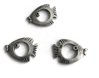 Silver Fish Charms, Silver Fish, Fish Charm, Fish Pendant  P 30 092