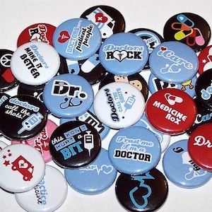 DR. Doctor Mix Pins (10 Pack) 1&quot; or 1.5&quot; or 2.25&quot; Pin Back Buttons Magnets Medical Physician National Doctors Day Party Favor Appreciation