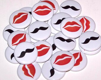 Schnurrbart Schnurrbart & Lippen Geschlecht offenbaren Party (20 Pack) Knöpfe Baby Dusche gefallen 1" oder 1,5" oder 2,25" Pin zurück Knopf rot schwarz Magnete