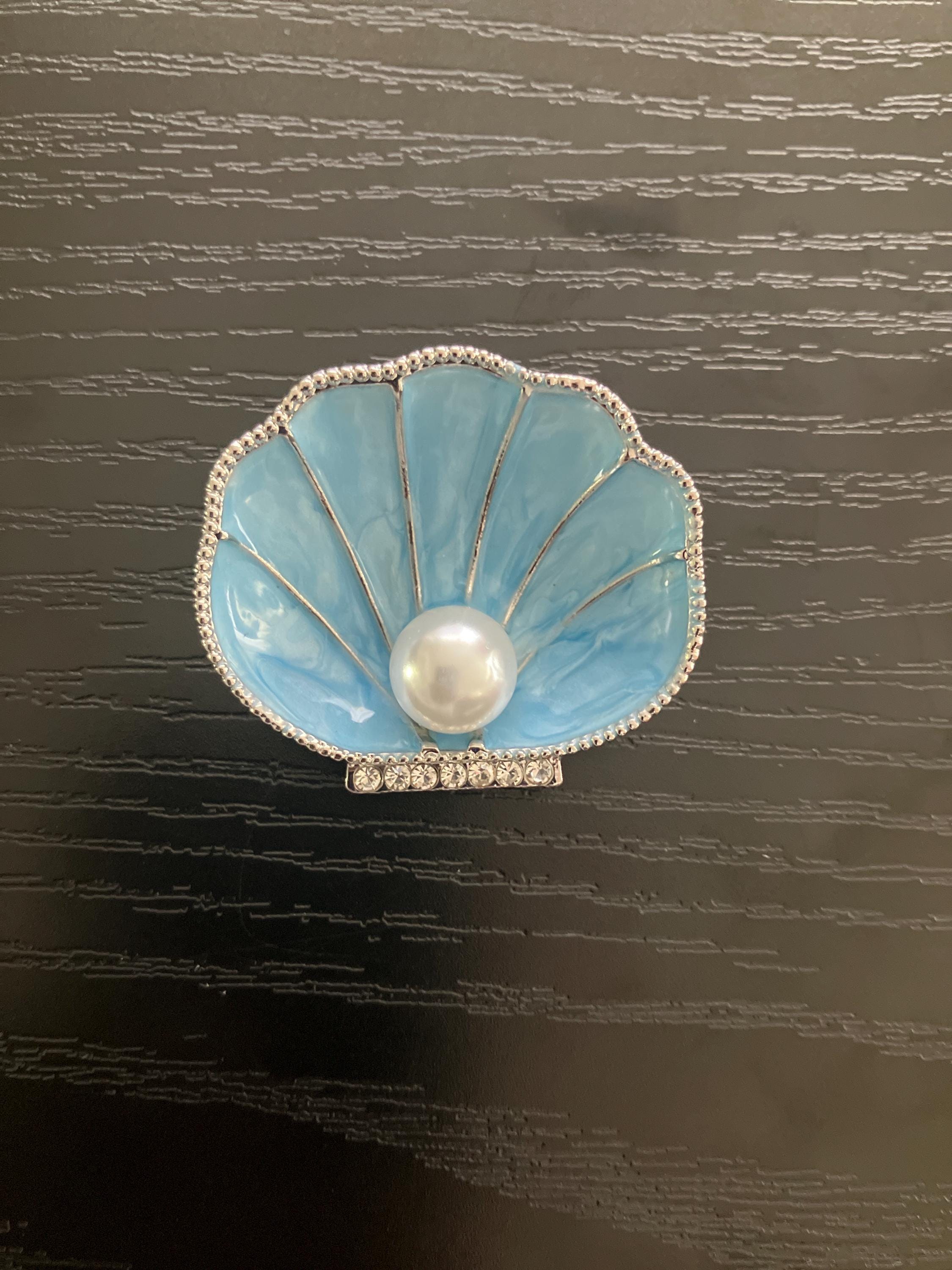 Vintage Sea Shell Brooch - Etsy