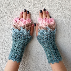 Dragon scale gloves Fingerless gloves Arm warmers Womens gloves Texting gloves