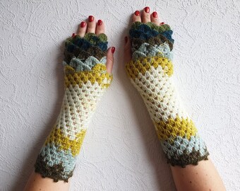 Fingerless dragon scale gloves arm warmers Wrist warmers