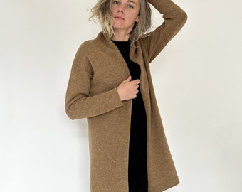 CARDIGAN EN LAINE, cardigan chaud, enveloppement de laine biologique, pull d’hiver, cardigan femmes, pull cardigan, pull de style minimaliste