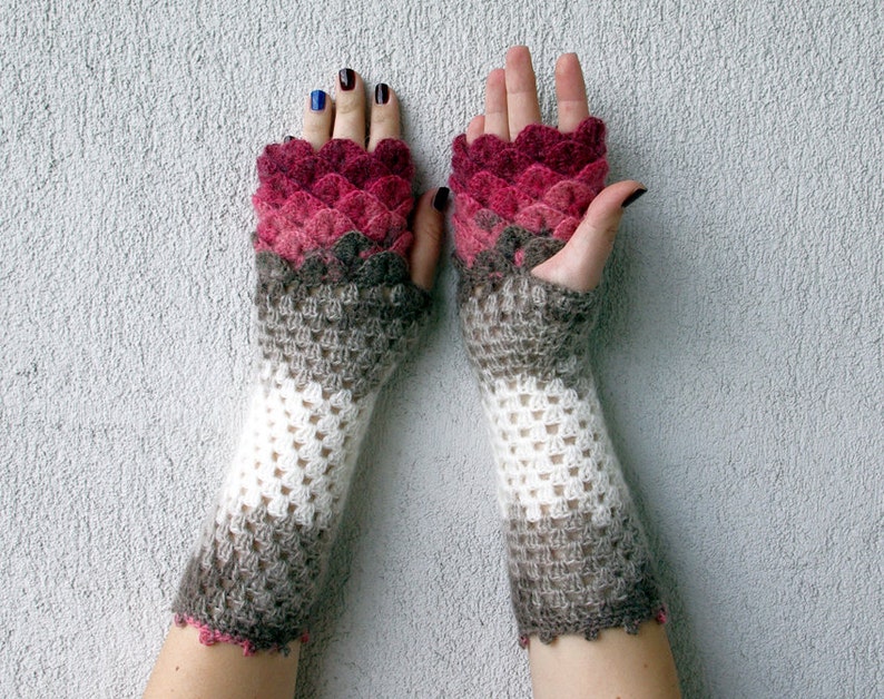 Fingerless dragon gloves arm warmers Dragon scale gloves image 3