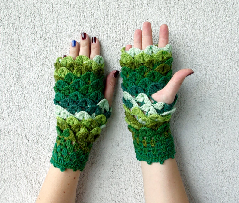 Fingerless Gloves Womens gloves Arm warners Mittens in Emerald Lime Green Wrist Warmers Knit fingerless Winter gloves image 3