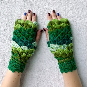 Fingerless Gloves Womens gloves Arm warners Mittens in Emerald Lime Green Wrist Warmers Knit fingerless Winter gloves image 1