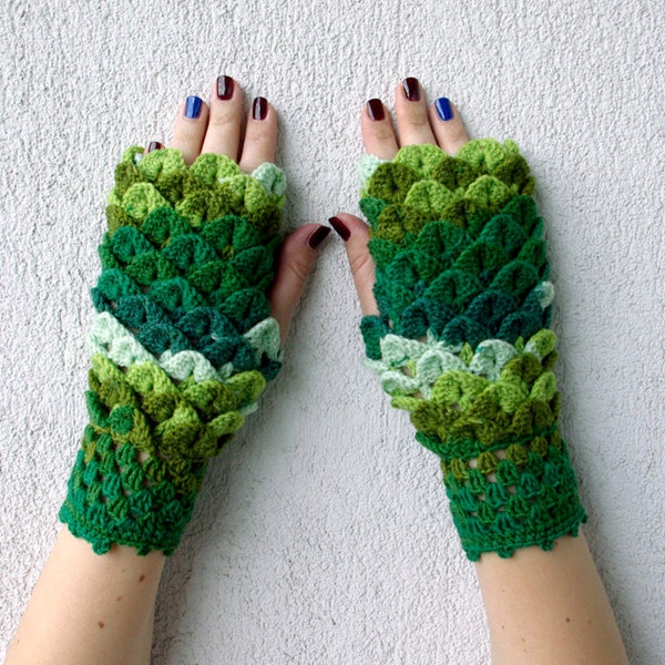 Fingerless Gloves Womens gloves Arm warners Mittens in Emerald Lime Green Wrist Warmers Knit fingerless Winter gloves