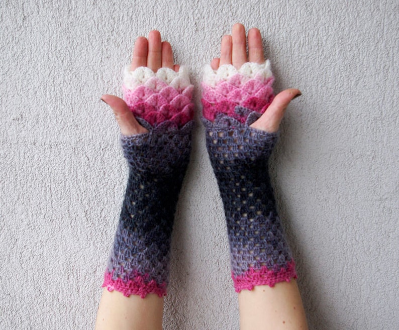 Fingerless gloves Wrist warmers Cute arm warmers in pink gray white Womens fingerless gloves Lacy gloves Scaled Fingerless mittens image 2