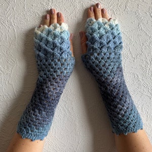 Dragon gloves Dragon scale gloves fingerless mittens white blue cute arm warmers Dragons gloves Mermaid gloves Mareshop image 2