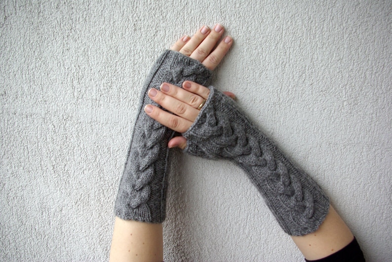 Knit Fingerless Gloves Knit Fingerless Gloves Light grey Hand-knitted Cabled Warmers Gloves & Mittens zdjęcie 3