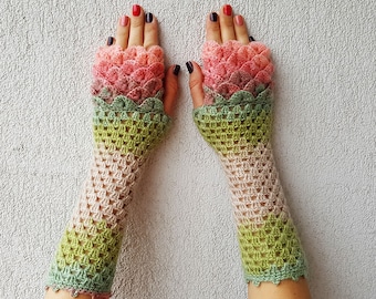 Fingerless gloves Crochet winter gloves Texting gloves Lace womens gloves Scaled Fingerless mittens Wrist warmers