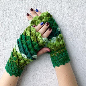 Fingerless Gloves Womens gloves Arm warners Mittens in Emerald Lime Green Wrist Warmers Knit fingerless Winter gloves image 2