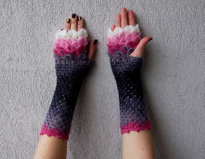 Fingerless gloves Wrist warmers Cute arm warmers in pink gray white Womens fingerless gloves Lacy gloves Scaled Fingerless mittens image 4