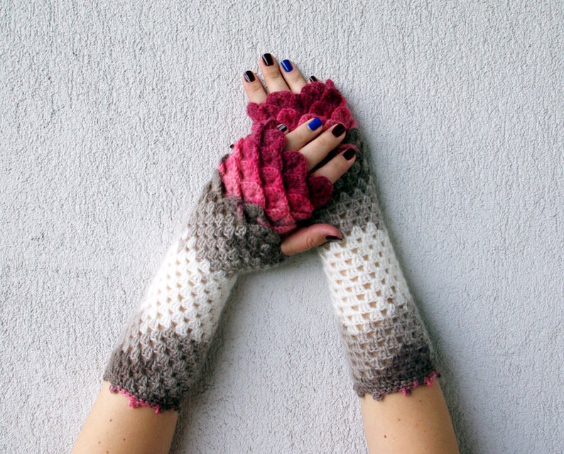 Fingerless dragon gloves arm warmers Dragon scale gloves image 1