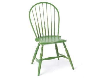 Bow-back Windsor side chair
