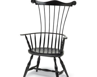 Comb-back Windsor chair