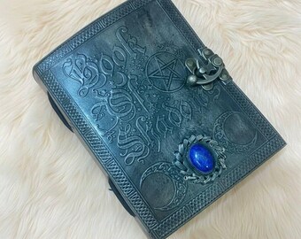 Premium Handmade Book of Shadows Journal – Vintage Leather Grimoire, Lock & Gemstone, Witchcraft Spell Book, Antique Paper, Wicca Pagan Gift