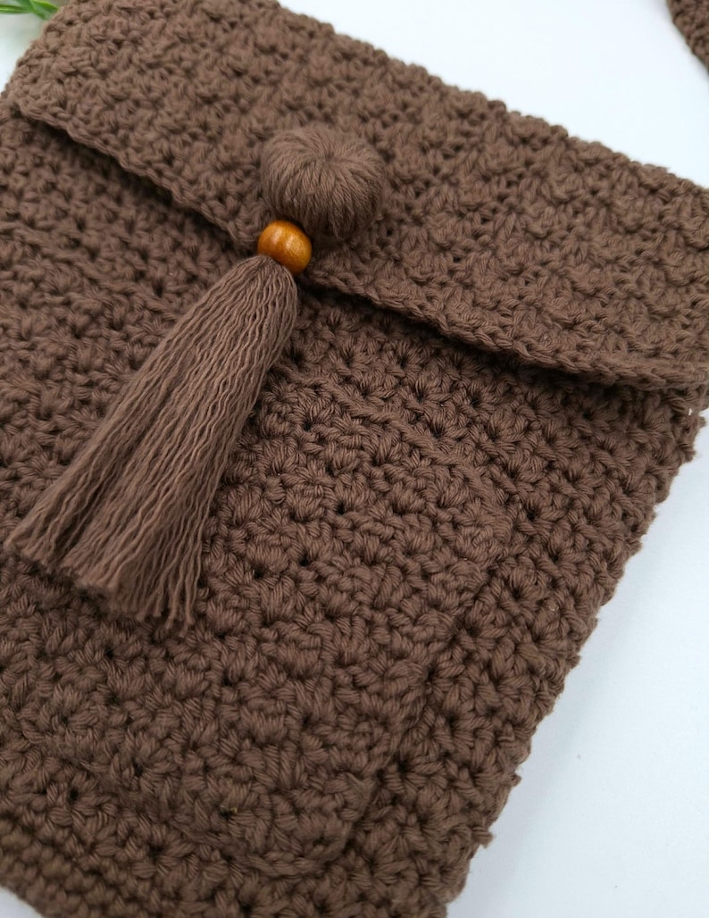 Crochet Phone Bag Pattern: Boho Crossbody with Pocket and Compartment (PDF) image 5