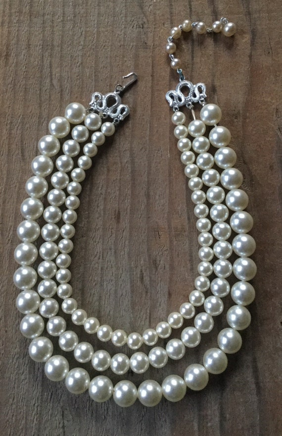Mid Century Multi Strand Faux Pearl Necklace Gem