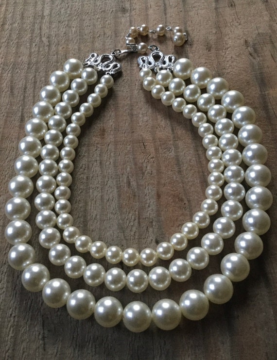 Mid Century Multi Strand Faux Pearl Necklace Gem