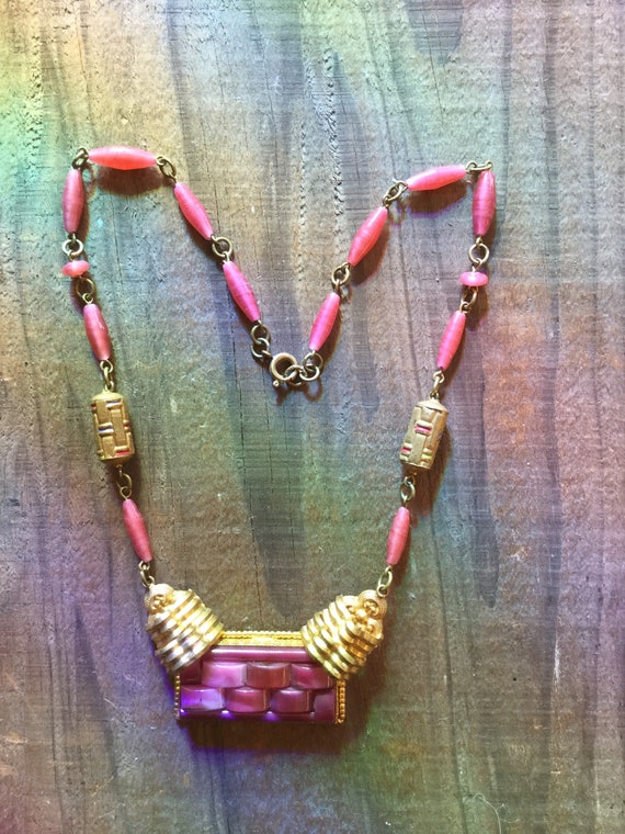 Art Deco 1930s Basket Glass Necklace
