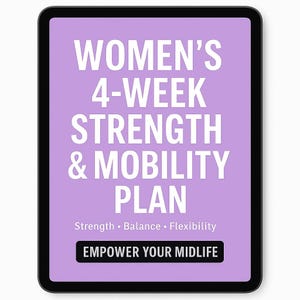 Könnte beinhalten: Ein digitales Tablet zeigt einen Fitnessplan. Der Bildschirm zeigt den Text "WOMEN'S 4-WEEK STRENGTH & MOBILITY PLAN" in Weiß auf einem lavendelfarbenen Hintergrund. Darunter steht "Strength • Balance • Flexibility" und "EMPOWER YOUR MIDLIFE".