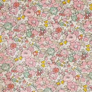 Betsy Ann D Liberty Fabrics Classic Tana Lawn  White Light Pink