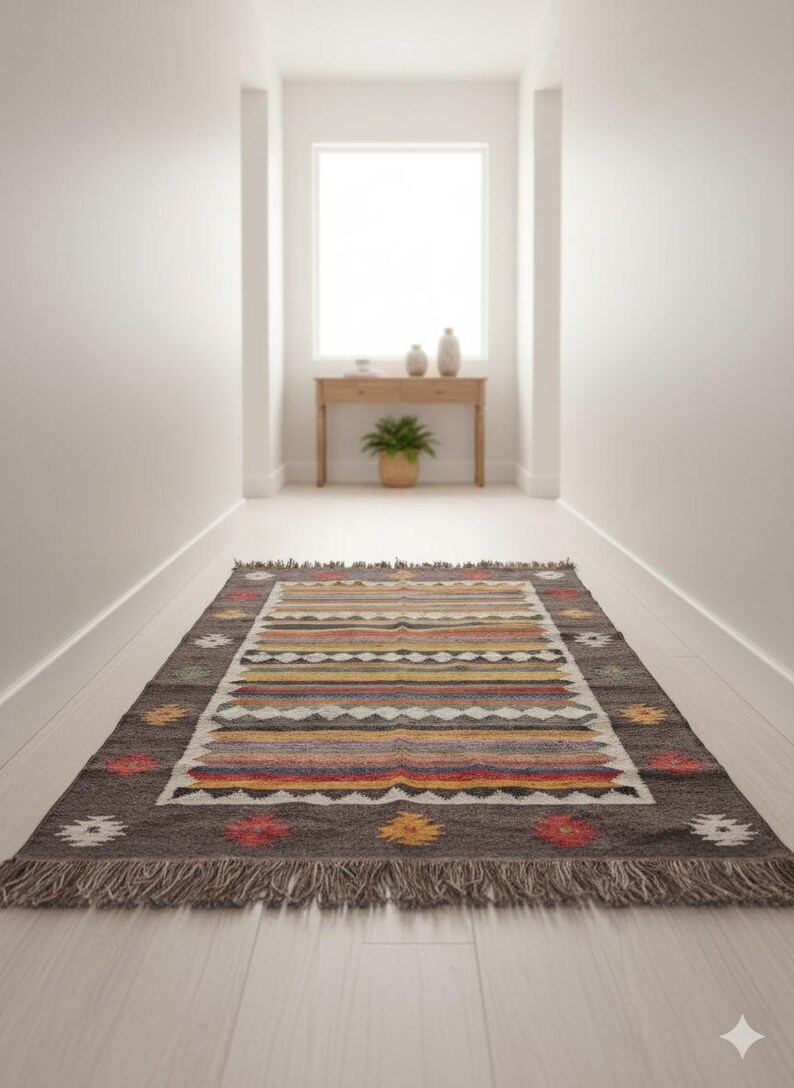 Hand-Woven Indian Kilim Dhurrie Rug, Handmade Turkish Vintgae Geometric Wool Jute Kilim Rug, Flatweave Bohemian Boho Home Decor Rug image 13