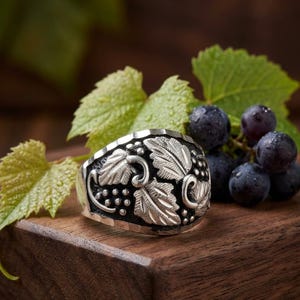 Wheeler Mfg Ring - Etsy