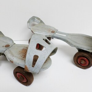 Roller Skates Adjustable Metal Vintage Toy Free Shipping!