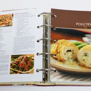 Cookbook A Taste of Home Classic Free Shipping image 3