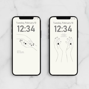 以下が含まれることがあります： ミニマリストデジタルアートを表示する2つのスマートフォン。画面には、黒いマニキュアを塗った手の線画、テキスト、時刻12:34が表示されています。背景は明るいクリーム色です。