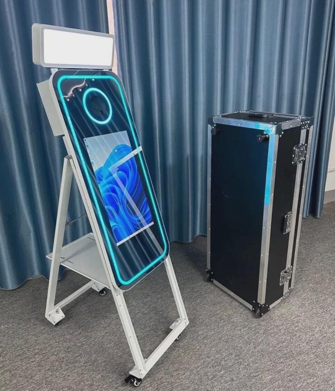Magic Mirror Photobooth With Flight Case & All Accessories 40 Inch ...