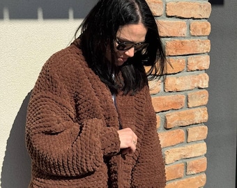 Oversized Cardigan Knitting Pattern – Video Tutorial Knitting Masterclass PDF