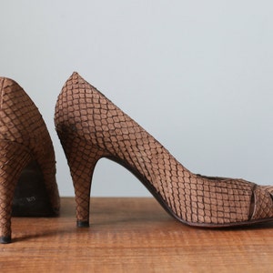 Vintage Brown Suede Snakeskin High Heel Pump Shoes / Stuart Weitzman for Mr. Seymour Size 6.5 image 2