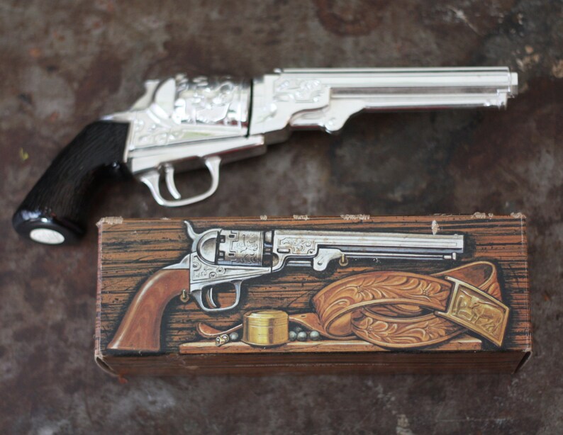 Vintage Avon Colt Revolver 1851 Gun After Shave Decanter Etsy
